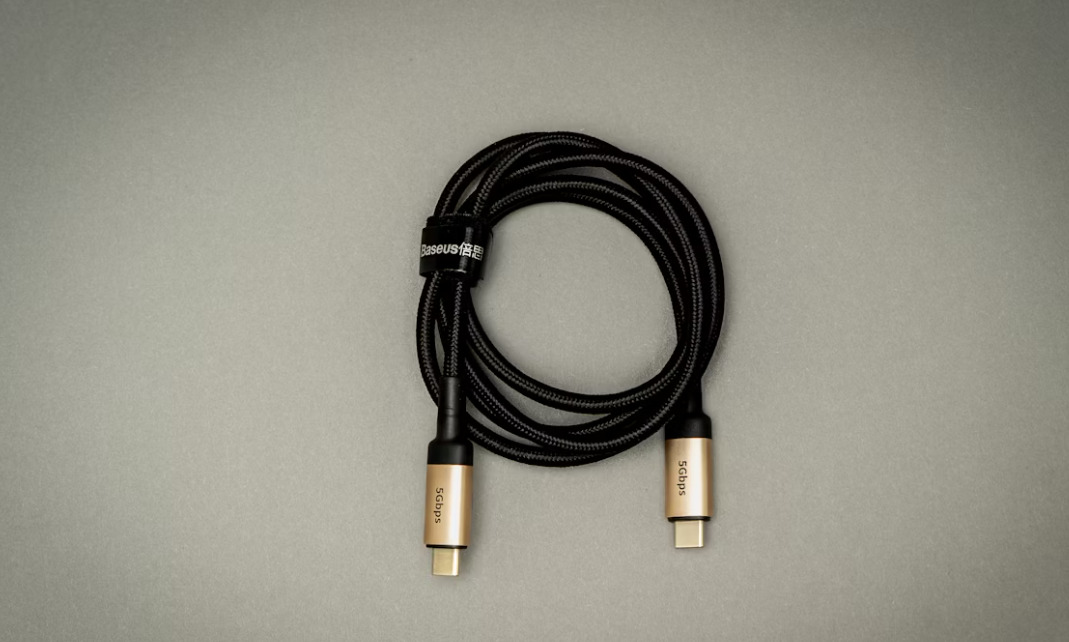 USB 3是什麼？一秒搞懂傳輸線材規格與速度差異。