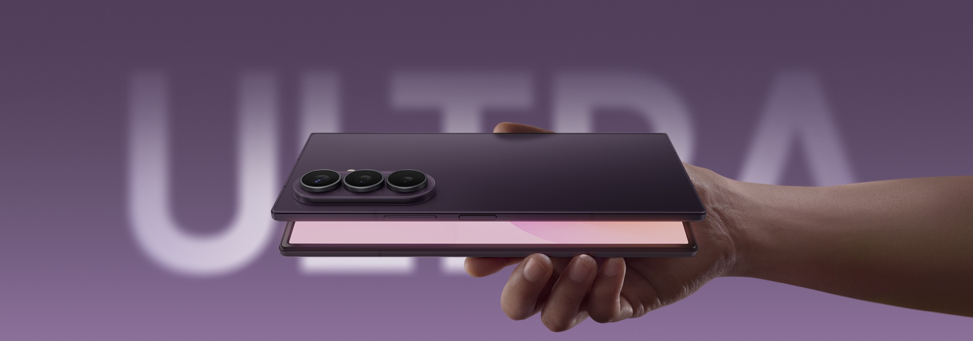 Galaxy Z Fold 8 Ultra 封面