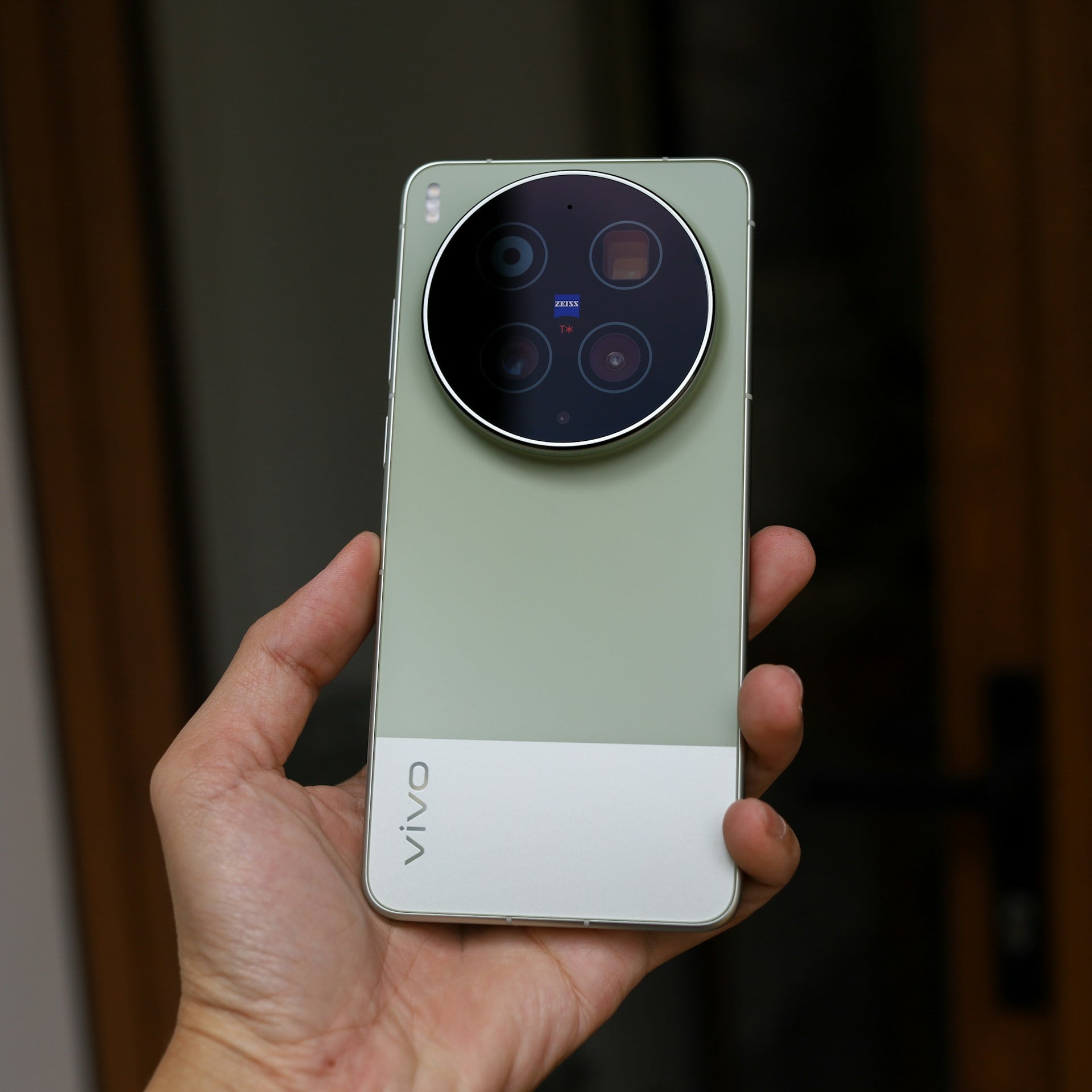 vivo X300 Ultra 手持