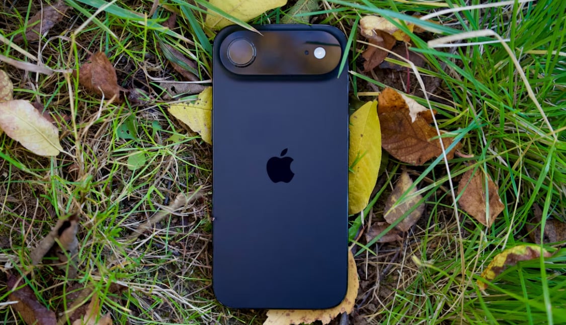 iPhone手機發燙原因有哪些？晶片高負載與環境高溫因素解析。