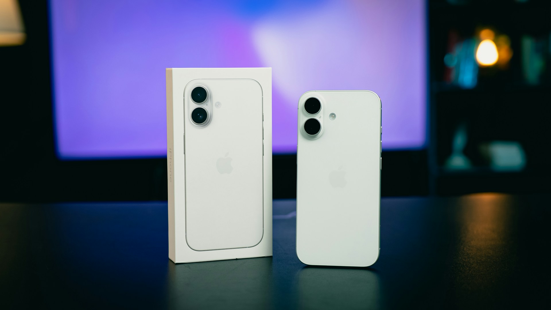 iPhone 17 白色 box