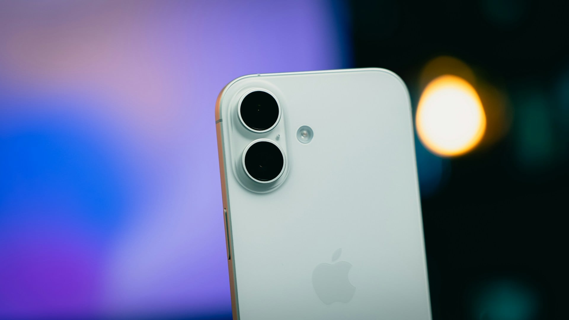 【快訊】iPhone 18 RAM 有望升級？標準版也可能追上 Pro 記憶體規格