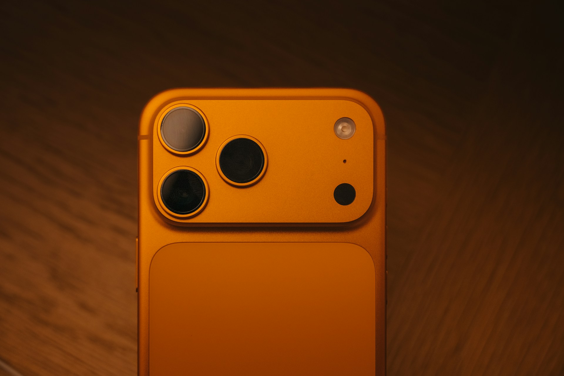 iPhone 17 Pro Orange