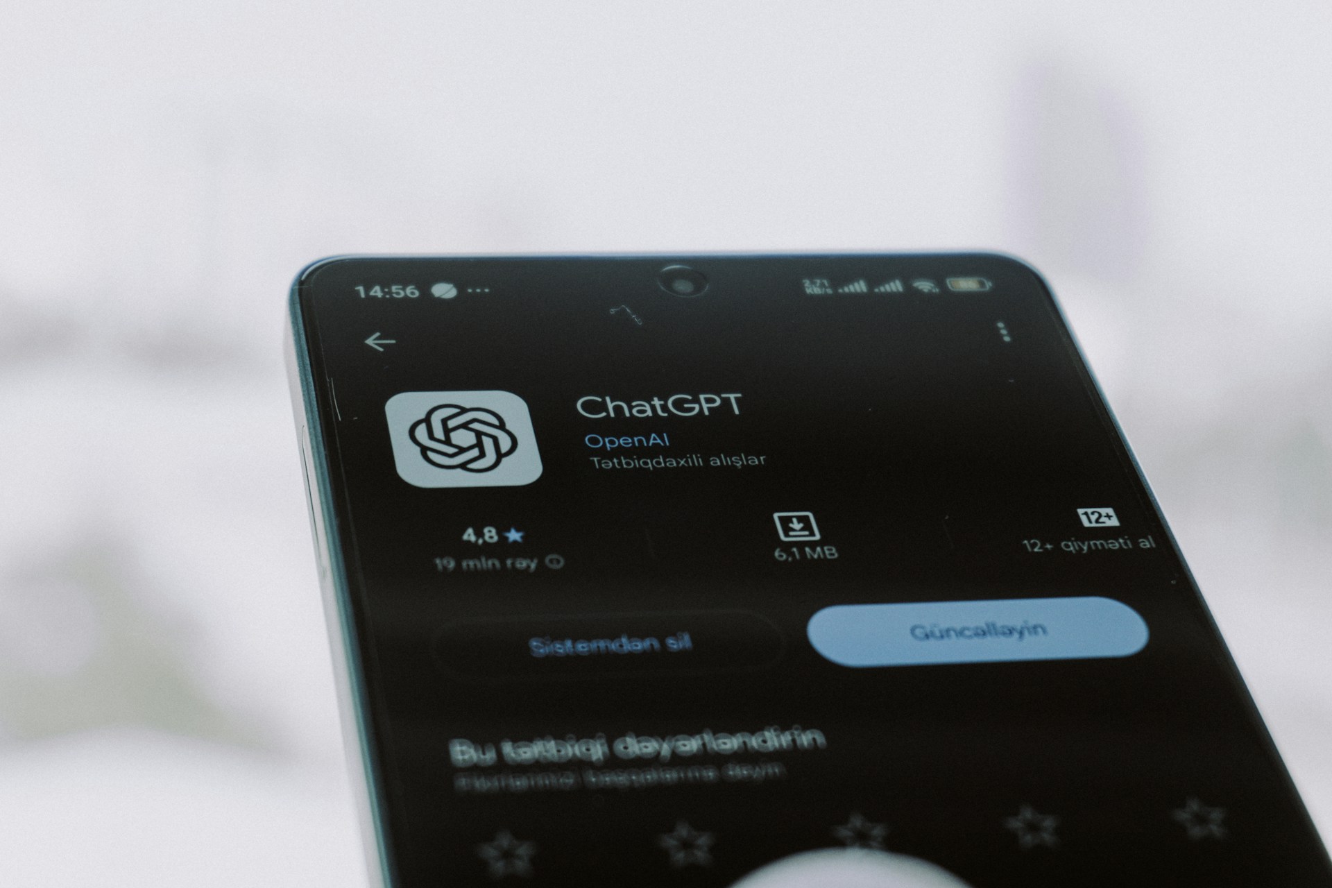 【快訊】全球 AI 排行榜:ChatGPT 稱霸、Google 急起直追!?