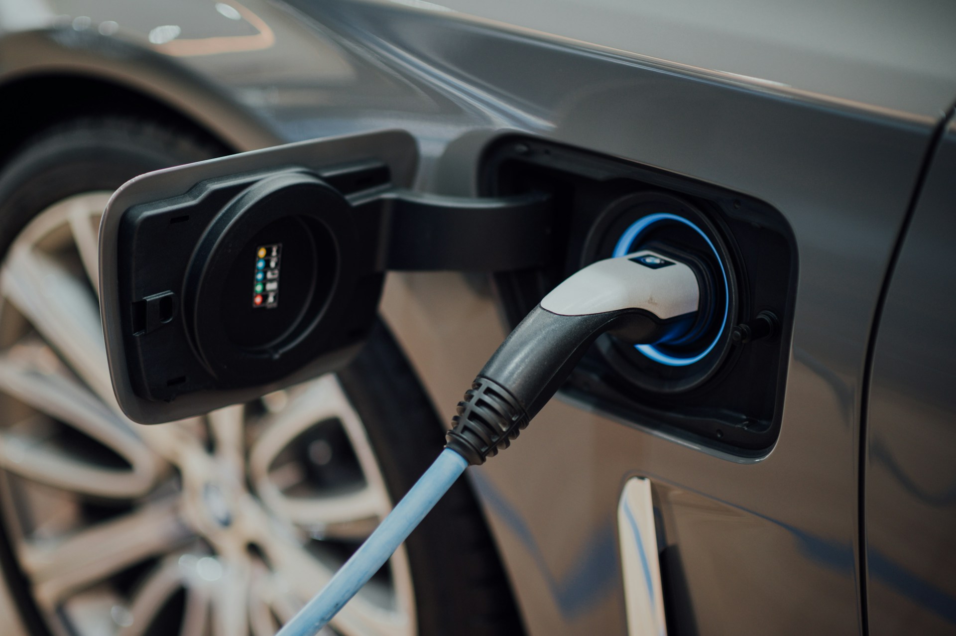 【電動車專知】充電樁是什麼？搞懂電動車充電的基礎設備