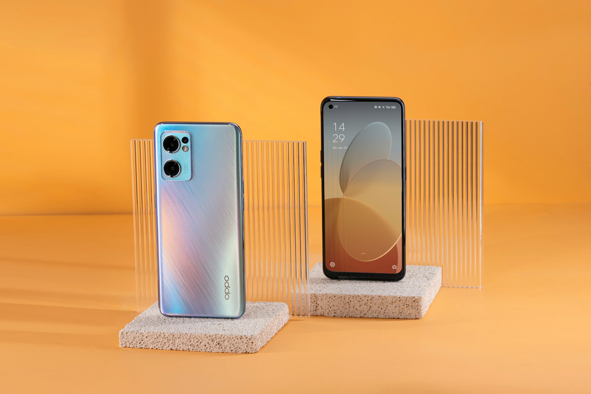 【快訊】OPPO 有望搶先 iPhone 18 Pro 採用 Tandem OLED？下一波旗艦螢幕技術成焦點