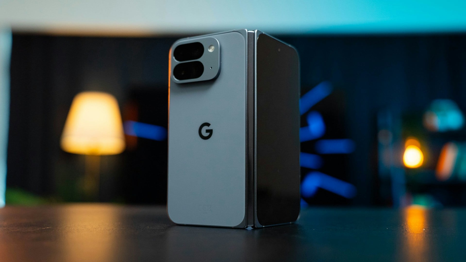 Google Pixel Pro Fold Blue
