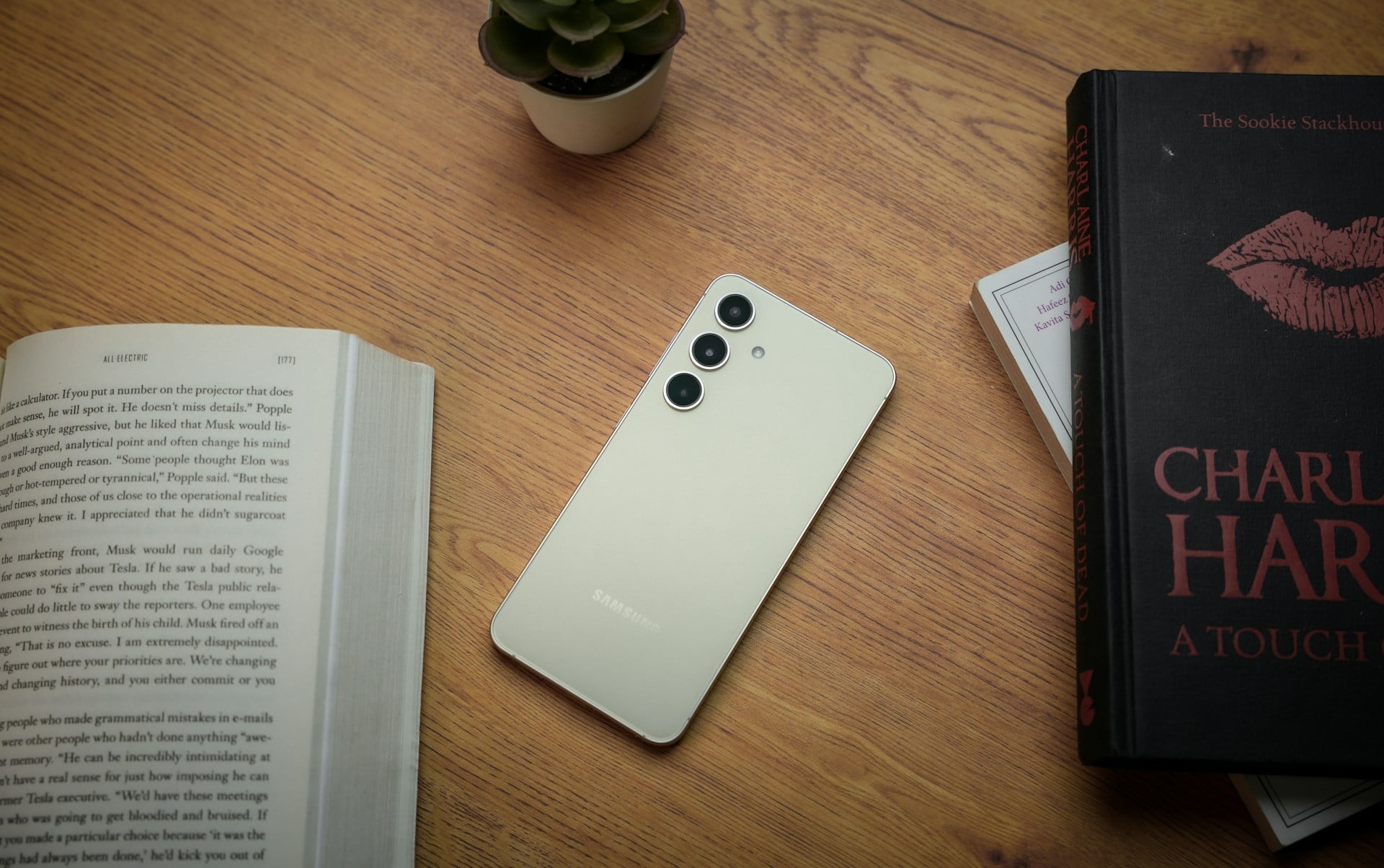 S27 White