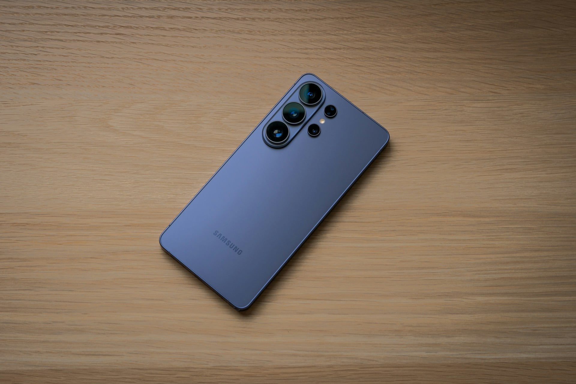 【快訊】S26 系列賣爆？ 美國首波銷量超越 S25，Ultra 成最大推力