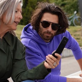 【快訊】勾人懷舊回憶！Nokia最新機是「翻蓋手機」