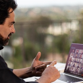 【快訊】新MacBook Pro將搭載M2晶片！經典螢幕Logo傳消失？