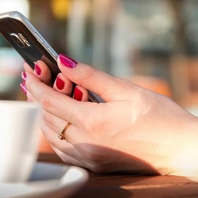 【快訊】Google 助理技能再加1！更新Android 12 用「說的」就能關機