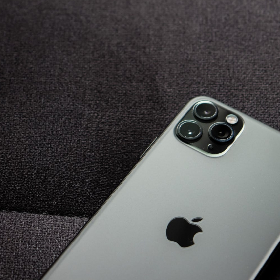 【快訊】iPhone 13模型機曝光！鏡頭更平整、將有更強拍照技術