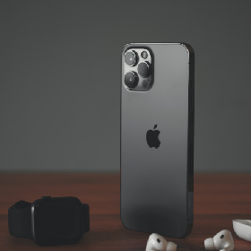 【快訊】想換手機再等等！蘋果、三星多家品牌旗艦機將登場