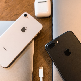 【快訊】舊 iPhone 跑不動？「改國籍」竟能加速　原因疑是這件事