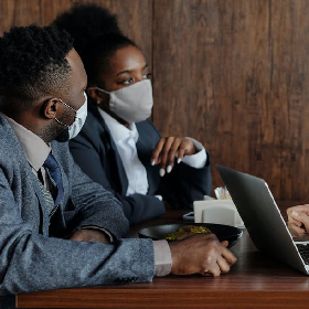 【快訊】戴口罩也能用Face ID！iPhone 13將搭最新感應器 渲染圖曝光