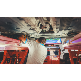 【汽車專知】汽車底盤是什麼？我們看的到底盤嗎？