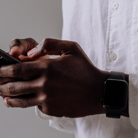 【快訊】最大 Apple Watch ？分析師曝：明年將有大改版