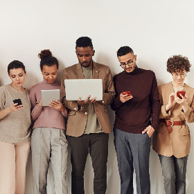 【快訊】最美Android手機品牌是誰？它獲３成網友好評奪冠