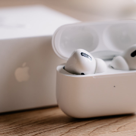 【快訊】AirPods新成員+1？新AirPods Pro上市時間曝光