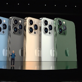 【快訊】iPhone 13真的有新色！超美墨綠色亮相