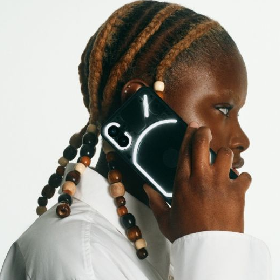 【快訊】超狂透明背蓋手機Nothing Phone (1)正式發表 台灣也買得到！