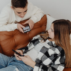 【快訊】年輕人不玩IG啦！這款「禁止修圖APP」風靡歐美