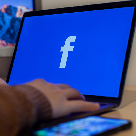 【快訊】臉書爆出走潮！官方推「自定義」動態牆新功能挽救