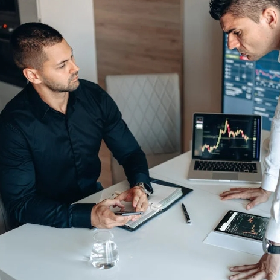 【快訊】FTX一夕殞落震撼幣圈！傳蘋果出手跟Netflix爭版權搶拍電影