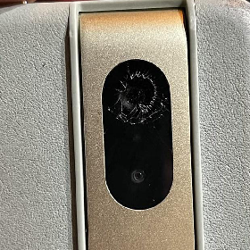 【快訊】Pixel 7鏡頭玻璃破裂災情傳到台灣　客服回應讓苦主心寒