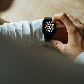 【快訊】Apple Watch血糖檢測什麼時候登場？外媒：至少需3年