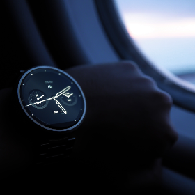 【快訊】Google竟跌出榜外！全球智慧穿戴裝置市佔排名洗牌