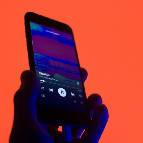 【快訊】Spotify 出招了？彭博曝新功能正展開測試中