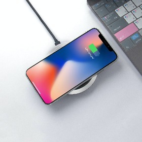 【快訊】快充會傷手機電池嗎？快充迷思一次釐清 致命關鍵其實是它！