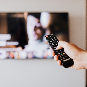 【快訊】LCD LED OLED有什麼區別？３分鐘了解其原理和優缺點