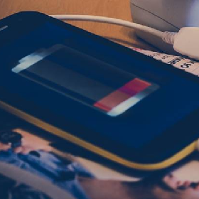 【快訊】iPhone換電池費用也上漲！外媒3招數延長電池壽命