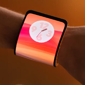 【快訊】摺疊手機市場更競爭！Motorola展示可彎曲概念手機