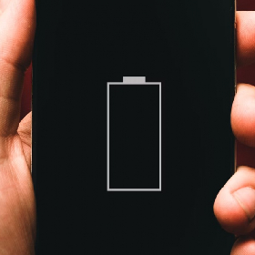 【快訊】iOS 17.1更新了嗎？實測兩機型續航消退