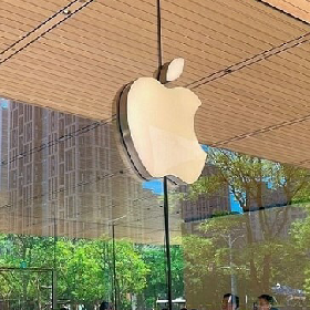 【快訊】時隔多年大更新！彭博社爆料：iOS 18重大改進