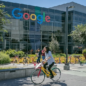 【快訊】Pixel 8爆「螢幕粉刺」災情！Google官方回應了