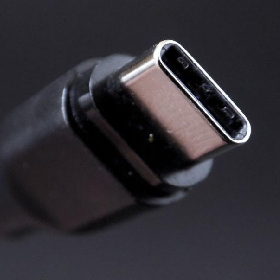 【快訊】新一代 USB 標準！電腦傳輸速度翻倍