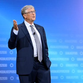 【理財專知】AI會在5年內改變人類生活？比爾蓋茲受訪表態看好