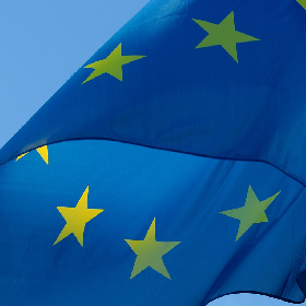 【快訊】歐盟新法要智慧手機、家電保固最長至 3 年