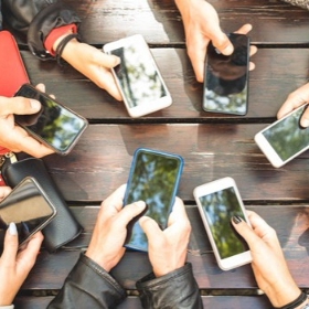 【快訊】如何挑手機不踩雷？看準這四點 秒變3C達人