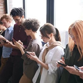 【快訊】2024春節資費大補貼：5G $599、4G $157通通吃到飽