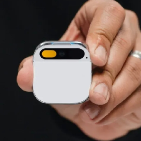 【快訊】 iPhone 殺手夢碎？AI Pin 評價爛到爆