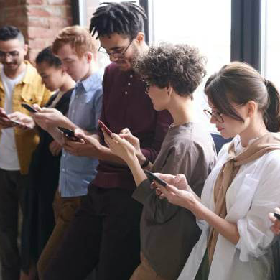 【快訊】只是噱頭？外媒點名這５手機功能