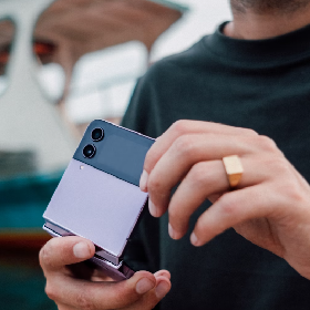 【快訊】三星摺疊龍頭地位不穩？黑馬銷量狂飆 31 倍