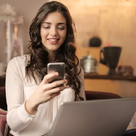 【快訊】2024年電商 TOP 10熱銷榜！這兩款手機擠進前三