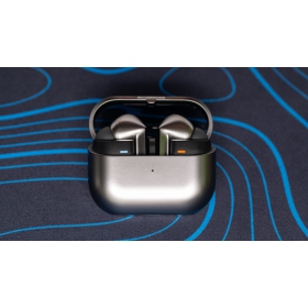 【快訊】三星 Galaxy Buds 4 傳將延後至 2026 年初發表